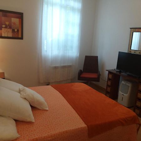 Apartamento Con Pequeno Jardin En El Centro 페레올 외부 사진