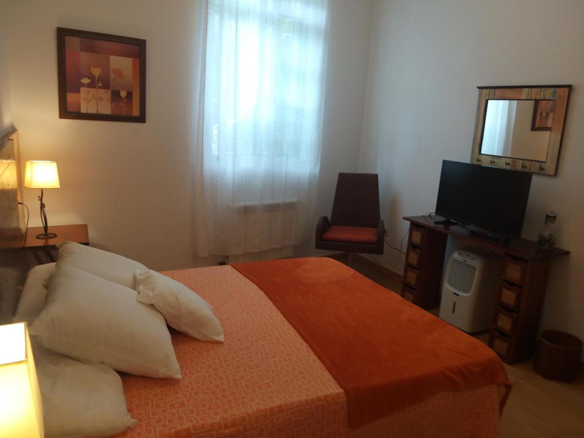 Apartamento Con Pequeno Jardin En El Centro 페레올 외부 사진